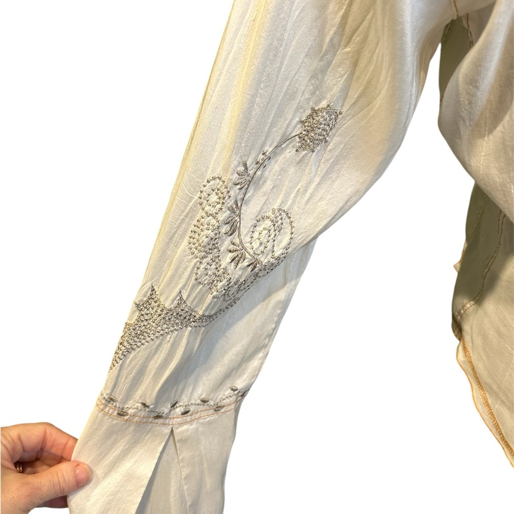 Johnny was Embroidered silk Cream Blouse - Picture 4 of 10